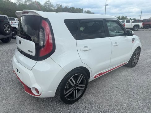 Used 2014 Kia Soul + image 3