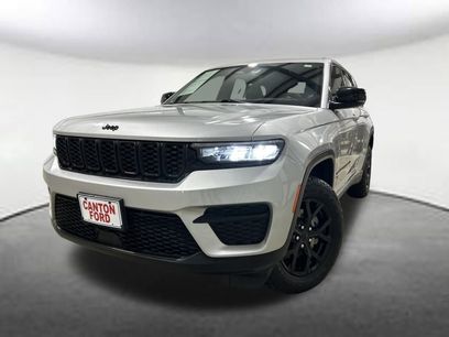 Used 2024 Jeep Grand Cherokee Altitude