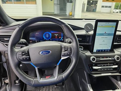 Used 2020 Ford Explorer ST w/ Premium Technology Package AWD/4WD image 15