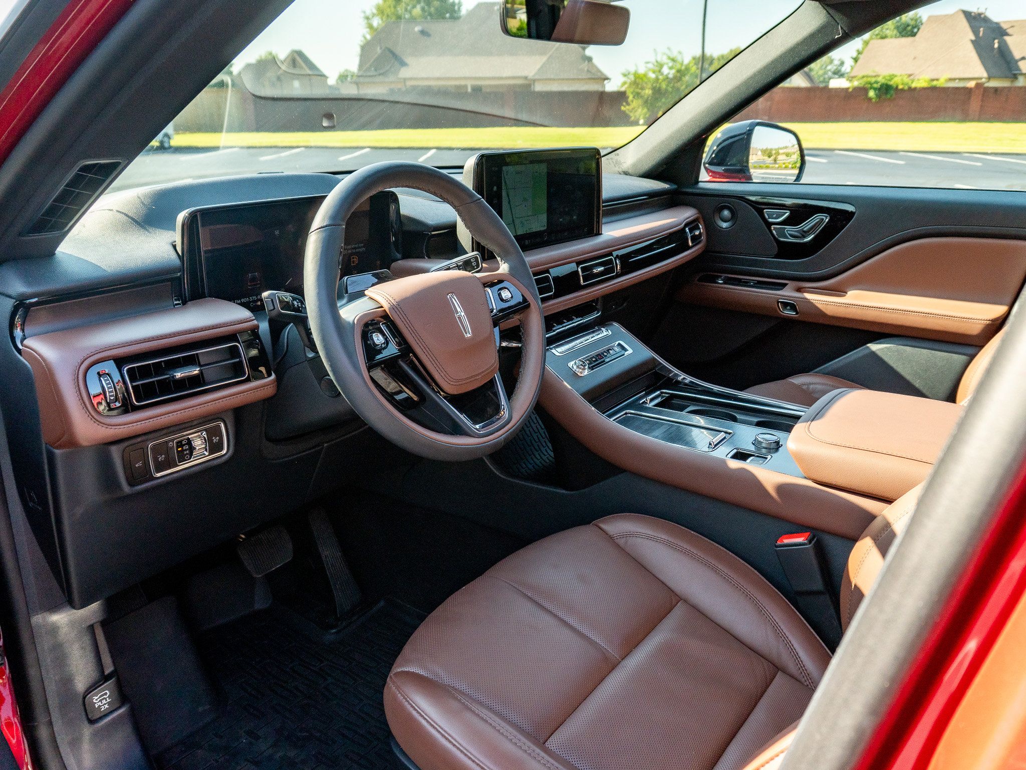 Used 2026 Lincoln Aviator Reserve AWD/4WD image 11