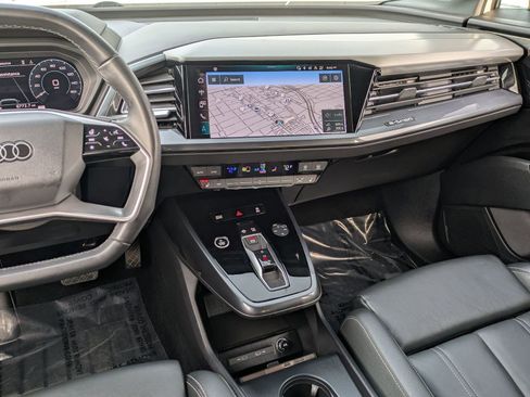 Used 2024 Audi Q4 e-tron Premium Plus image 9