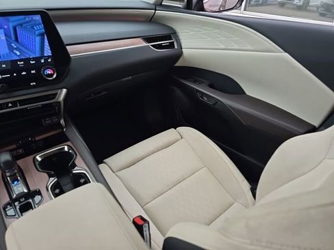 Used 2023 Lexus RX 350 w/ Cold Area Package image 27