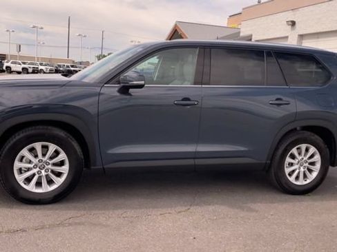 Used 2026 Toyota Grand Highlander AWD image 6