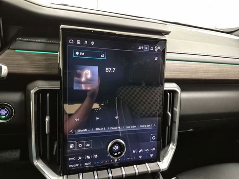 New 2026 GMC Acadia Denali image 13