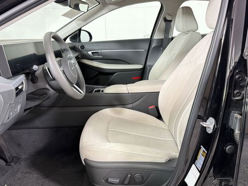 Used 2025 Hyundai Sonata SEL FWD image 5