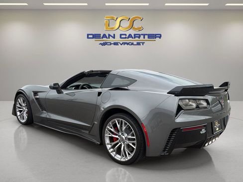 Used 2016 Chevrolet Corvette Z06 w/ 3LZ Preferred Equipment Group RWD image 3