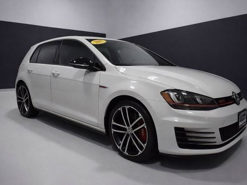 Used 2017 Volkswagen GTI Sport image 7