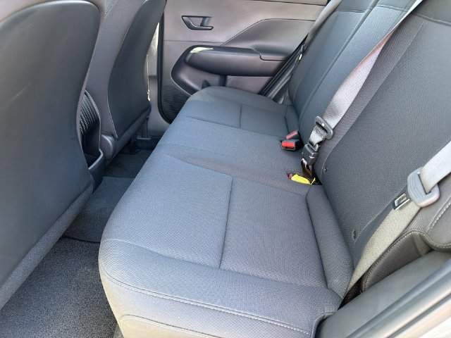 Used 2027 Hyundai Kona SE FWD image 19