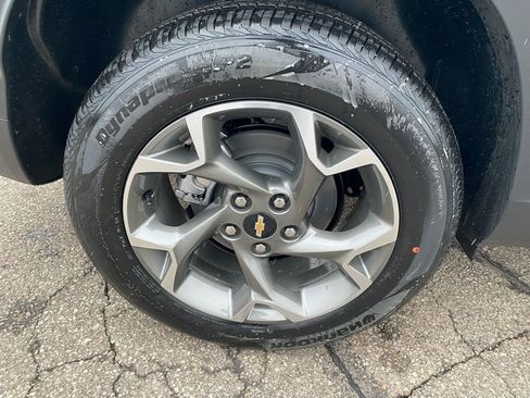New 2026 Chevrolet Trax LT w/ Sunroof Package image 29