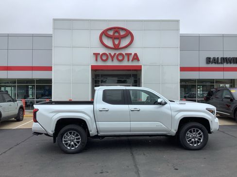 New 2025 Toyota Tacoma Limited AWD/4WD image 8