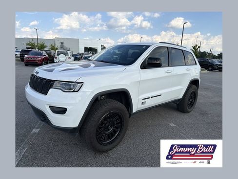Used 2021 Jeep Grand Cherokee Freedom Edition AWD/4WD image 1