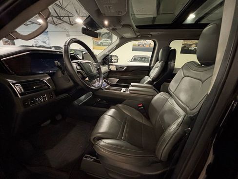 Used 2022 Lincoln Navigator L Black Label AWD/4WD image 5
