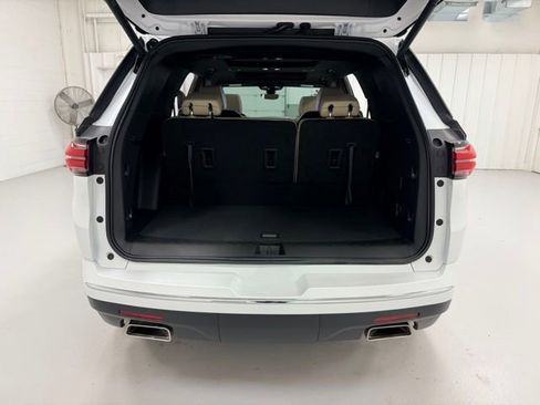 Certified 2023 Chevrolet Traverse Premier image 29