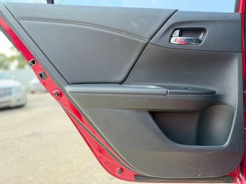 Used 2016 Honda Accord Sport image 19