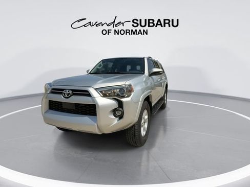 Used 2022 Toyota 4Runner SR5 Premium AWD/4WD image 4