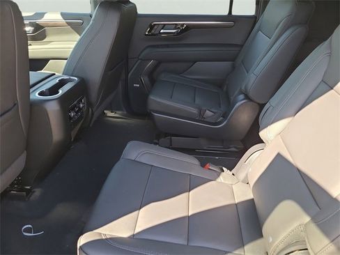 New 2026 Chevrolet Suburban LT w/ Comfort Package image 16