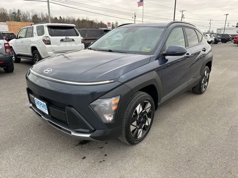 Used 2024 Hyundai Kona SEL image 3