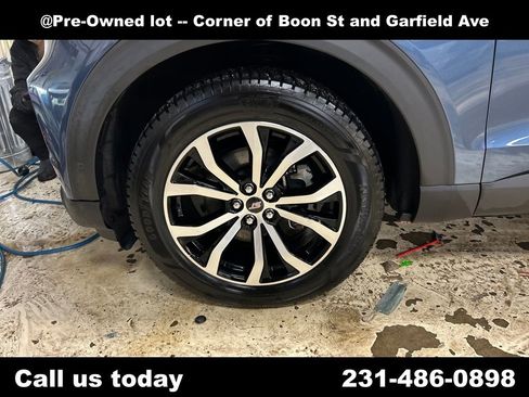 Used 2020 Ford Explorer ST w/ Premium Technology Package AWD/4WD image 28