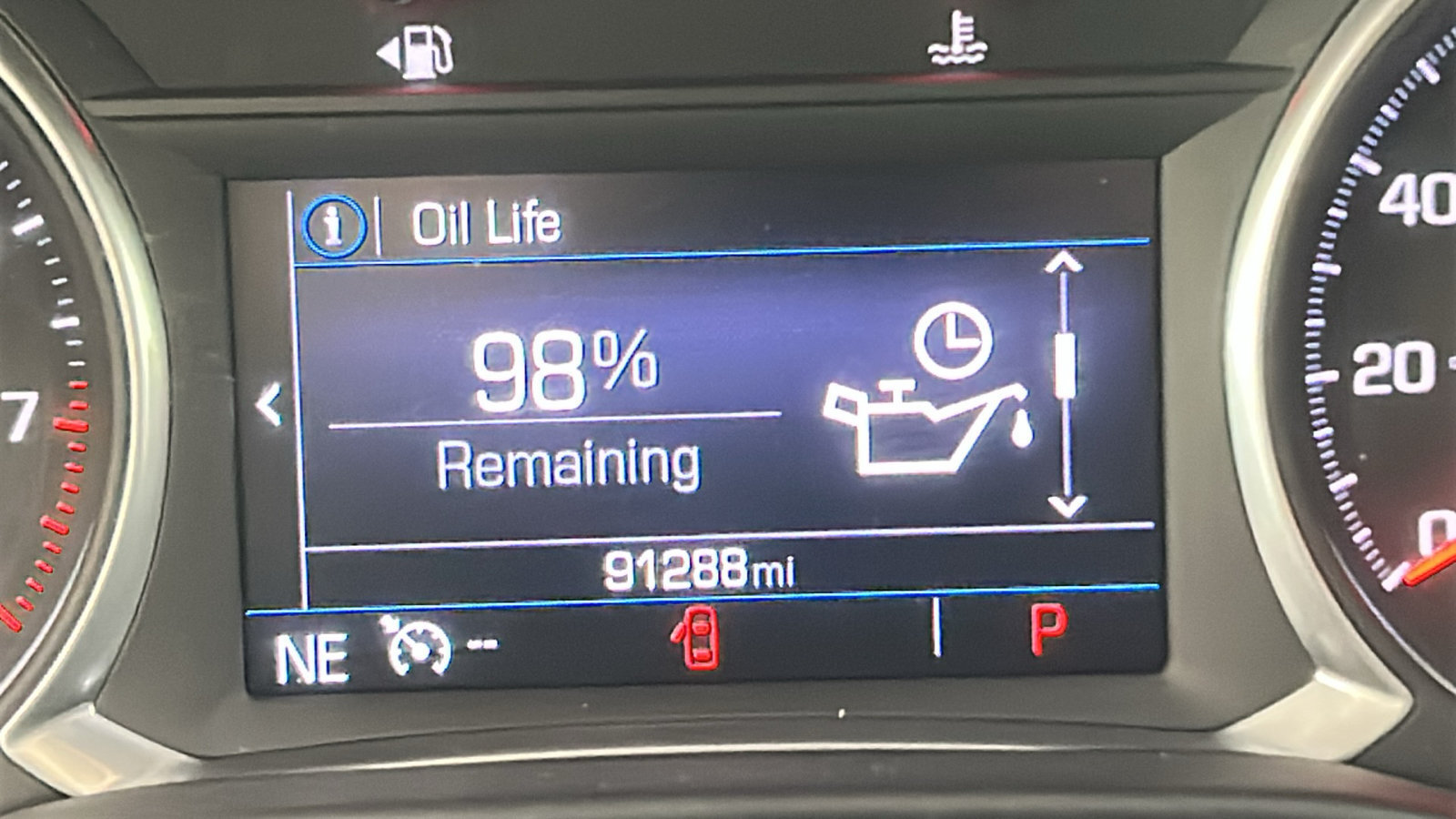 Used 2020 GMC Acadia SLE w/ Driver Convenience Package FWD image 23