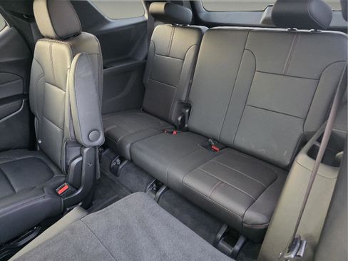 Used 2023 Chevrolet Traverse RS w/ LPO, Floor Liner Package image 73