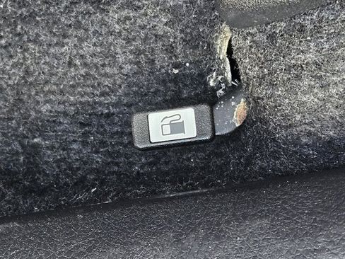 Used 2014 Toyota RAV4 XLE FWD image 28