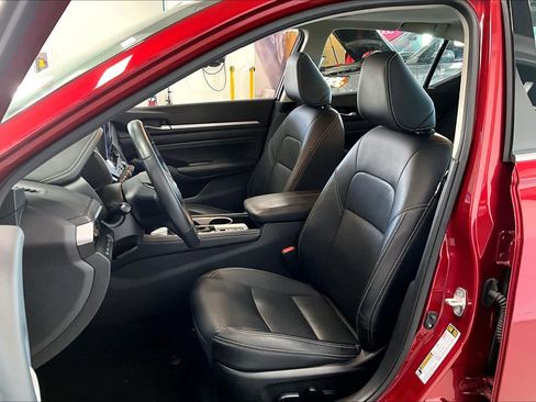 Used 2023 Nissan Altima 2.5 SL AWD/4WD image 9