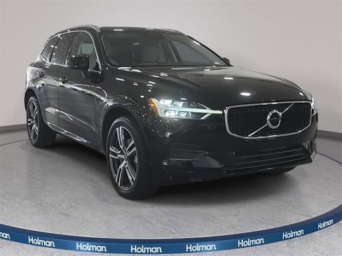 Used 2020 Volvo XC60 T5 Momentum image 4