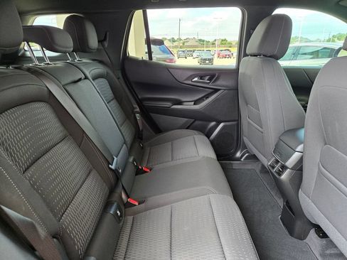 Used 2025 Chevrolet Equinox LT w/ Safety and Technology Package FWD image 25