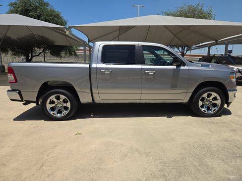 Used 2022 RAM 1500 Big Horn AWD/4WD image 2