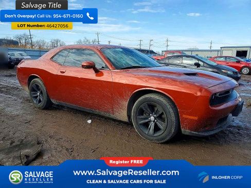 Used 2020 Dodge Challenger SXT w/ Cold Weather Group RWD image 5
