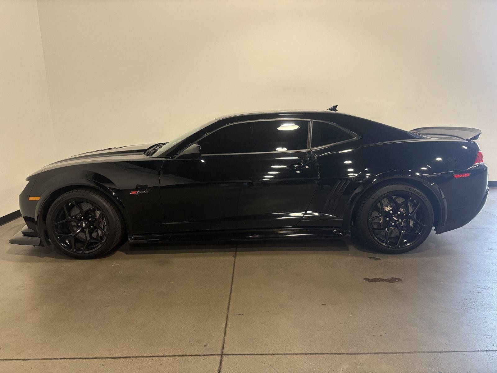 Used 2015 Chevrolet Camaro Z/28 RWD image 7