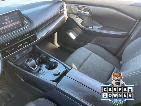 Certified 2025 Nissan Rogue SV AWD/4WD image 17