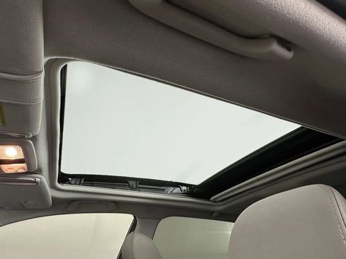 Used 2017 Subaru Forester 2.5i Limited w/ Popular Package #2 image 41