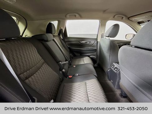 Certified 2020 Nissan Rogue S image 27