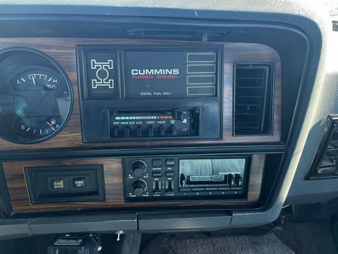 Used 1993 Dodge D/W Truck 250 image 14