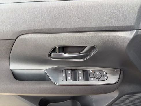 New 2026 Nissan Kicks S image 12