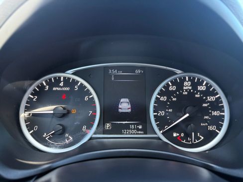 Used 2018 Nissan Sentra S image 18