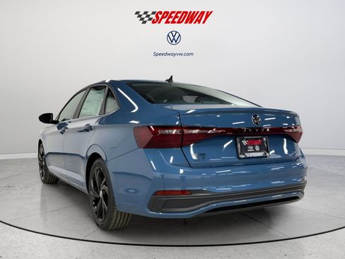 New 2026 Volkswagen Jetta SE image 5