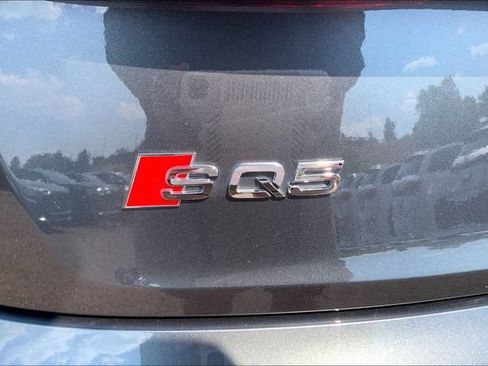 Used 2023 Audi SQ5 Prestige AWD/4WD image 8