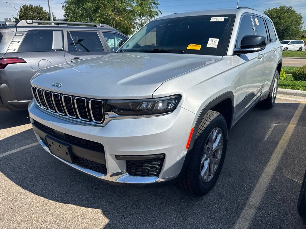 Used 2021 Jeep Grand Cherokee L Limited AWD/4WD image 6