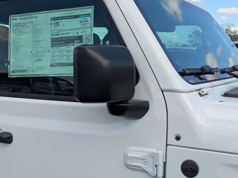 New 2026 Jeep Gladiator Sport image 12