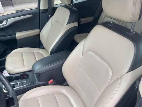 Used 2023 Nissan Sentra SR w/ SR Premium Package image 30