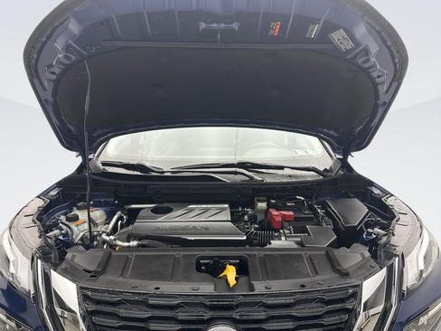 Used 2023 Nissan Rogue Platinum AWD/4WD image 28