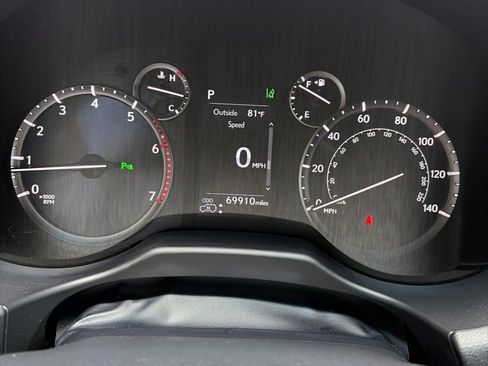 Used 2022 Lexus GX 460 Luxury w/ Sport Design Package AWD/4WD image 2
