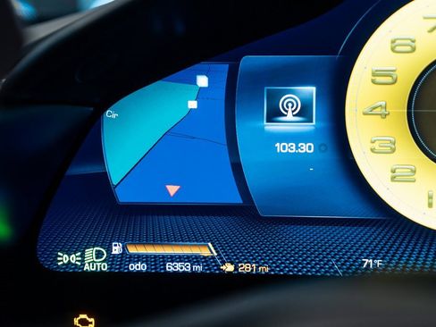 Certified 2022 Ferrari Roma image 29