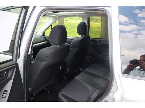 Used 2014 Subaru Forester 2.5i Premium w/ All-Weather Package AWD/4WD image 6