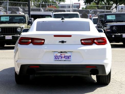 Used 2022 Chevrolet Camaro LS RWD image 5