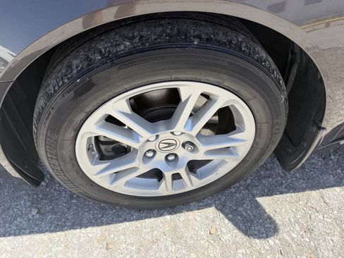 Used 2010 Acura TL FWD image 9