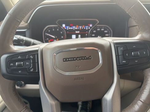Used 2021 GMC Yukon XL Denali image 30