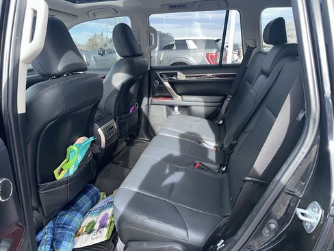 Used 2019 Lexus GX 460 Luxury image 10